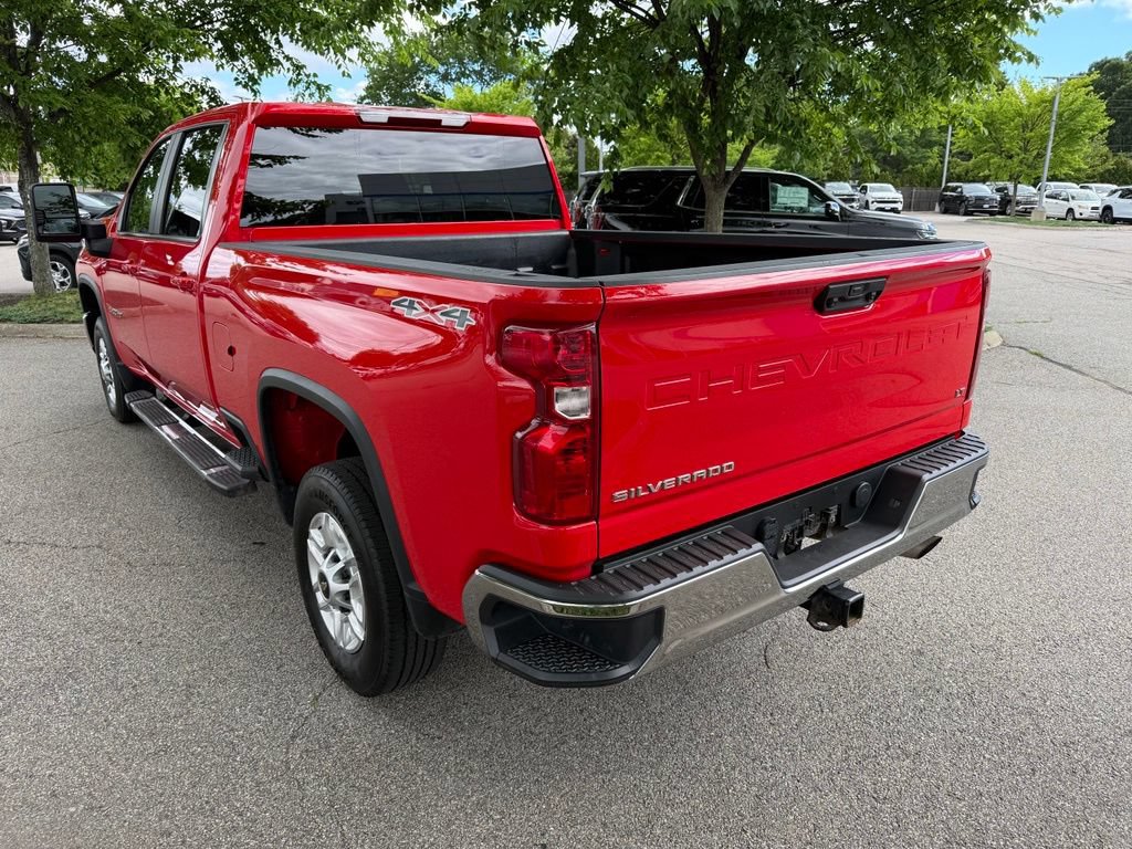 Used 2025 Chevrolet Silverado 2500 LT w/ Convenience Package AWD/4WD image 3