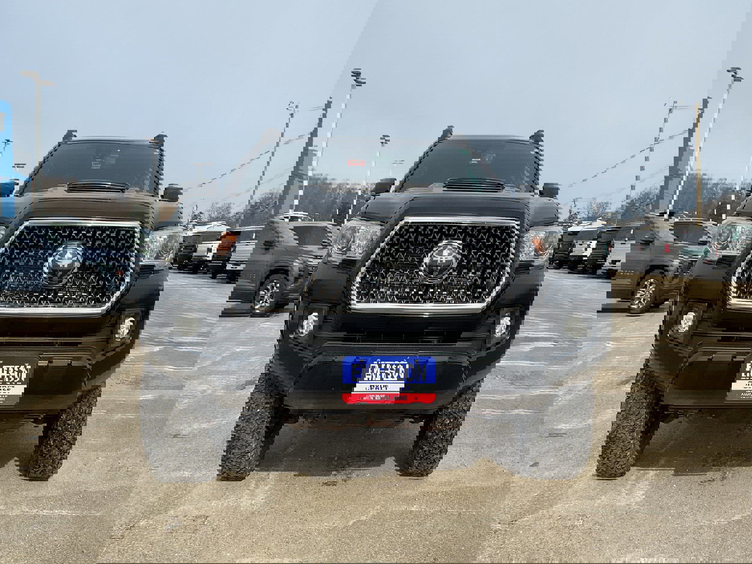 Used 2019 Toyota Tacoma TRD Sport image 6