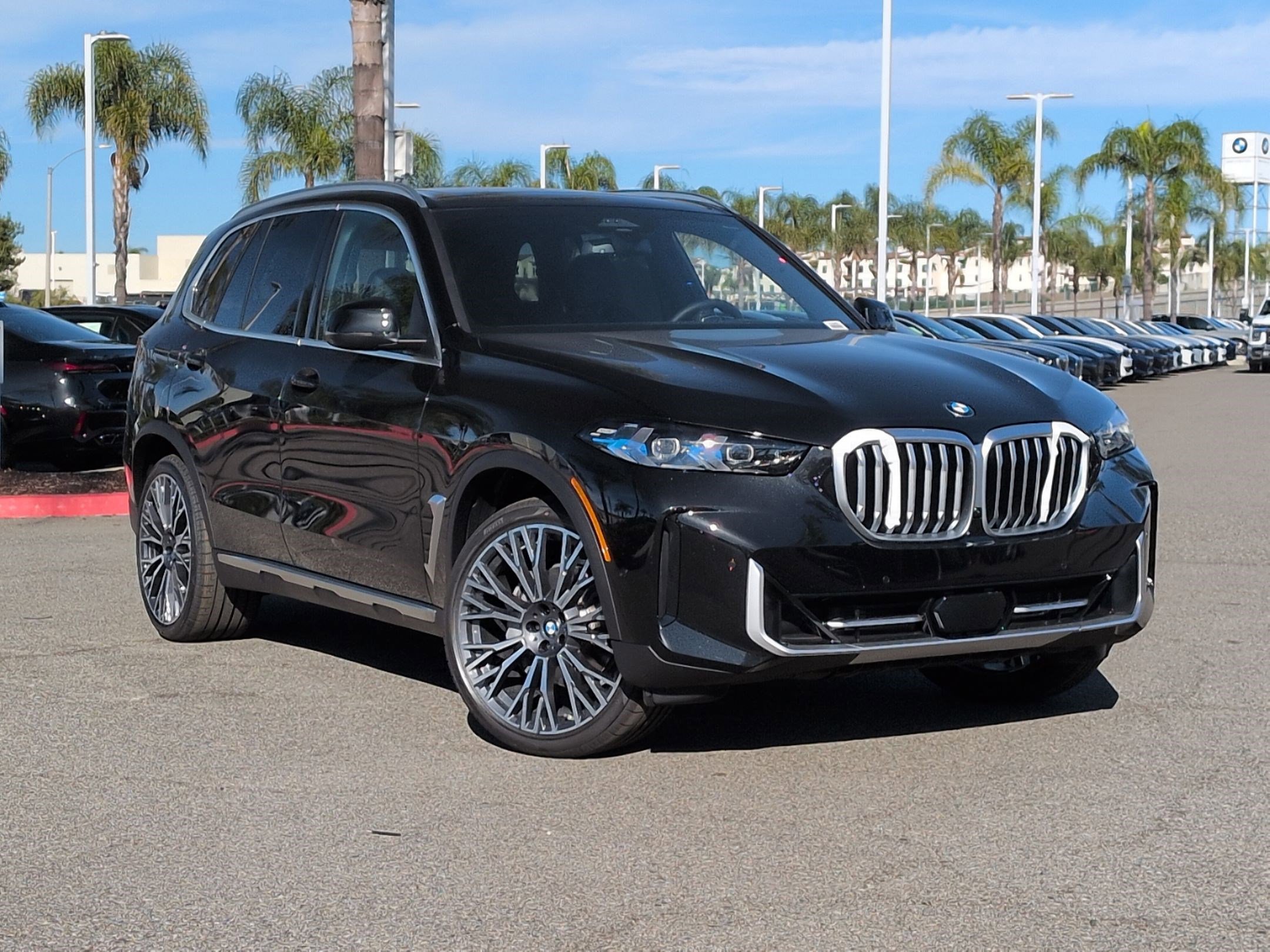 New 2026 BMW X5 xDrive40i w/ Premium Package image 2