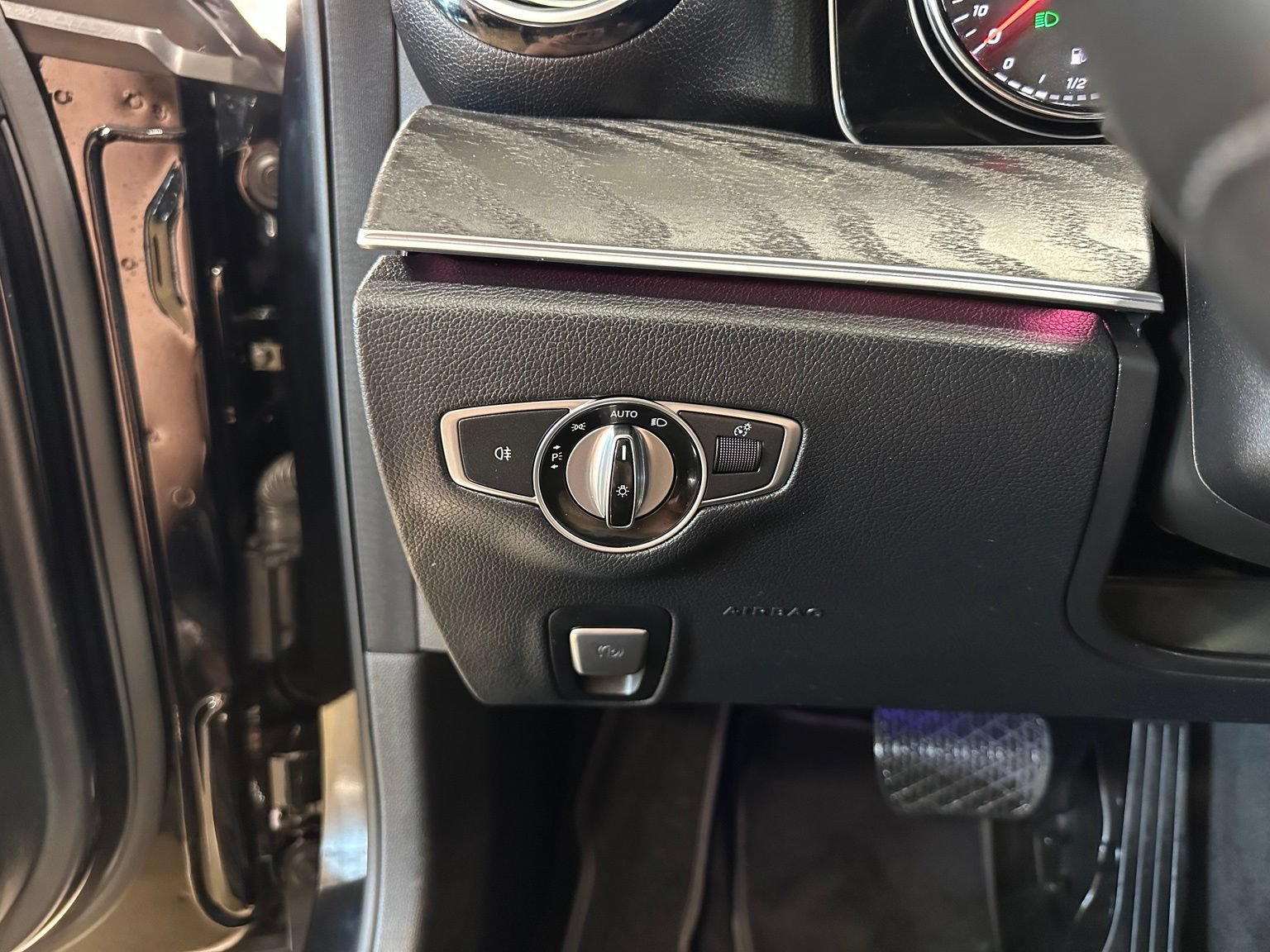 Used 2020 Mercedes-Benz E 350 Sedan image 21