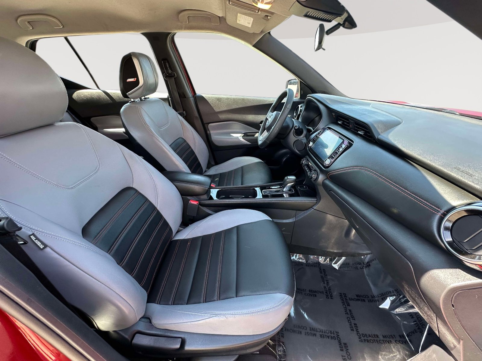 Used 2023 Nissan Kicks SR w/ SR Premium Package image 23