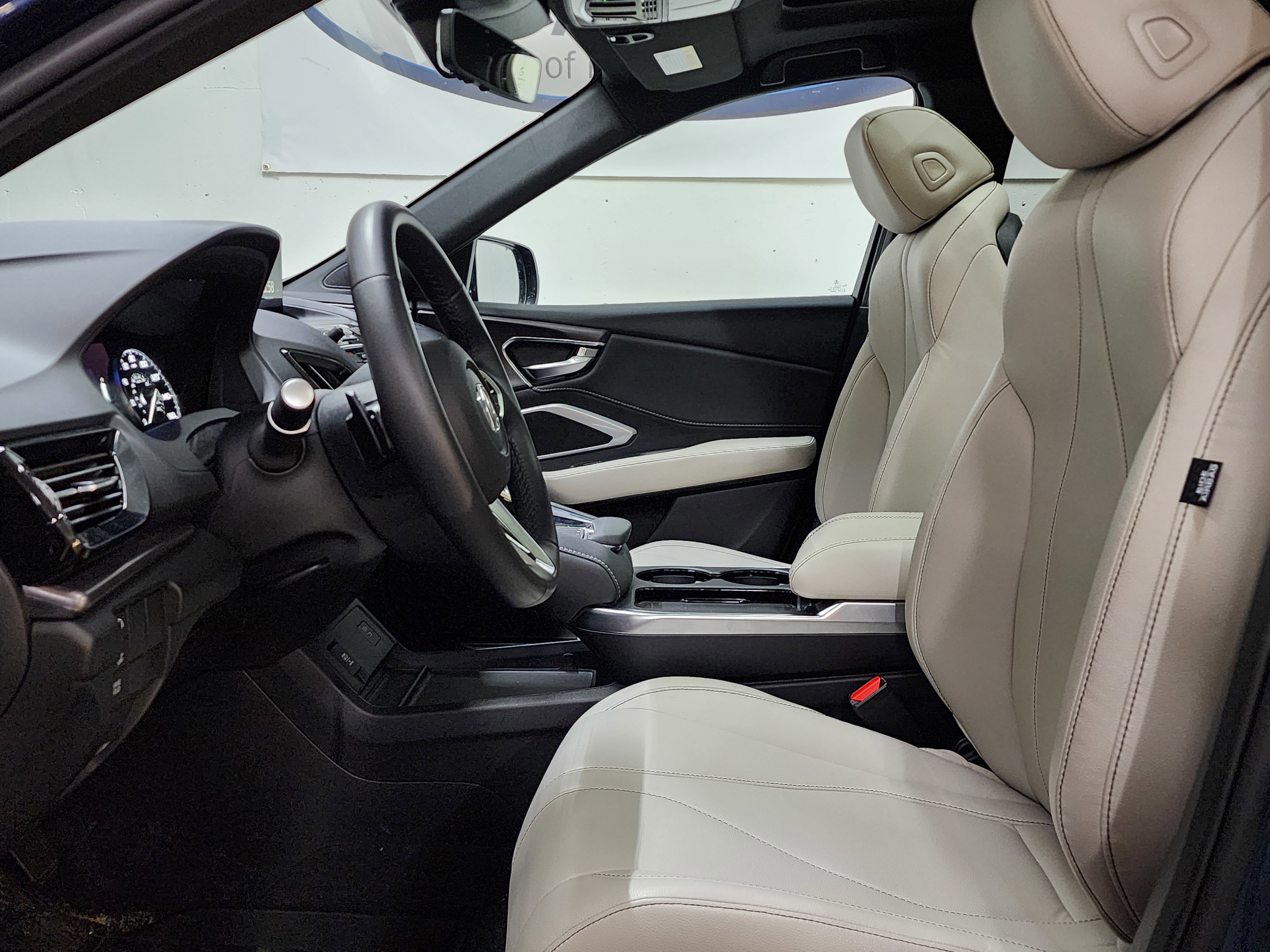 Certified 2025 Acura RDX SH-AWD image 13