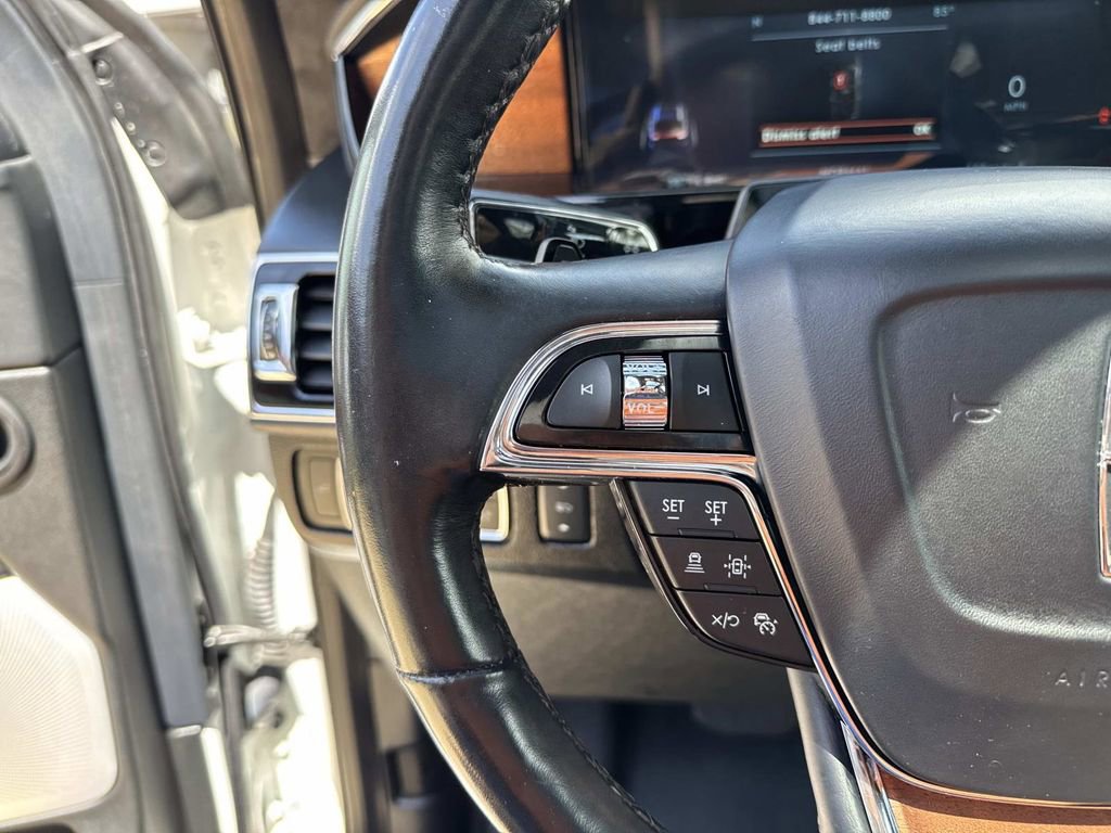Certified 2023 Lincoln Navigator Black Label image 24
