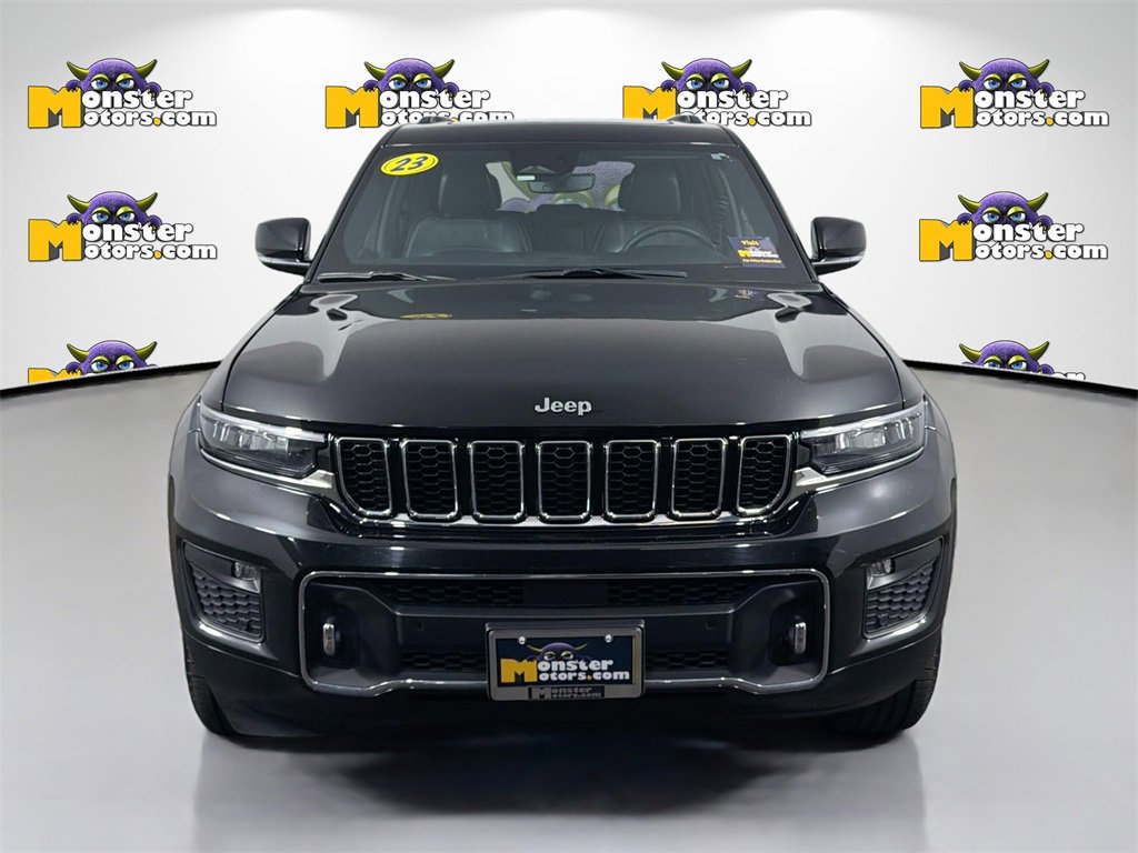 Used 2023 Jeep Grand Cherokee Overland image 2