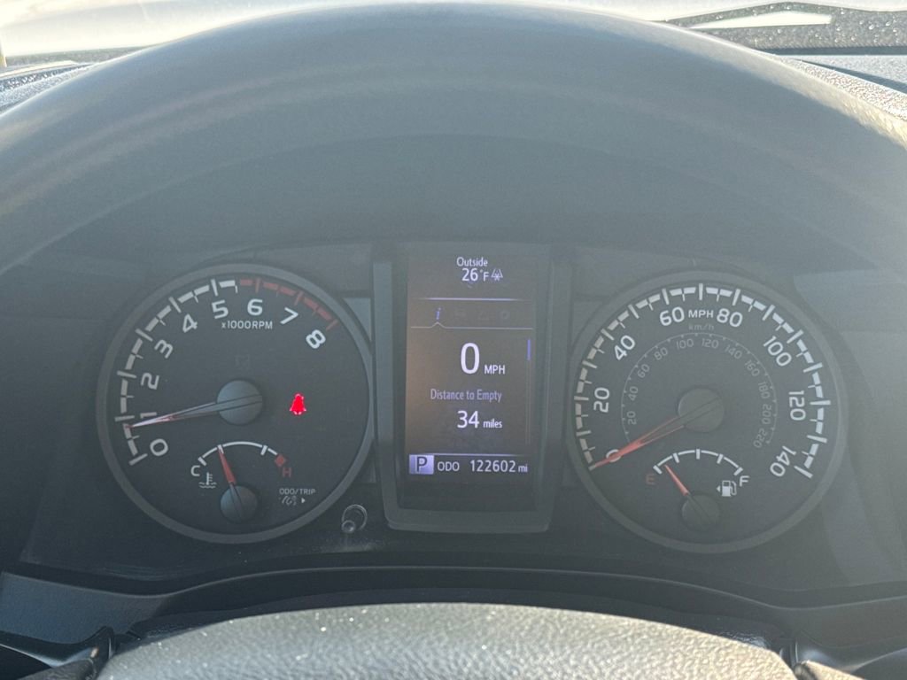 Used 2020 Toyota Tacoma SR image 15