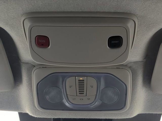 Used 2025 RAM ProMaster 2500 w/ U-Haul Equipment Group FWD image 21