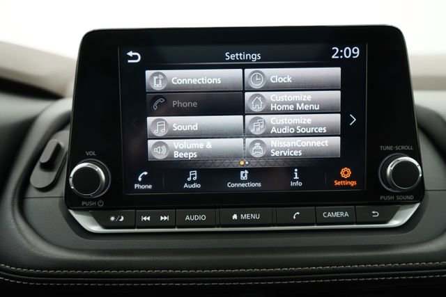 Used 2023 Nissan Rogue SV w/ SV Premium B Package image 32