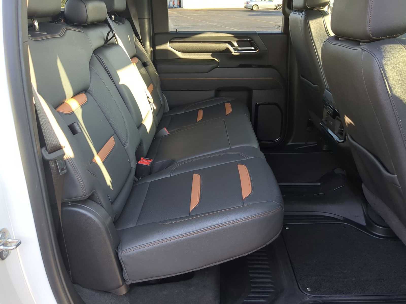 Used 2024 GMC Sierra 2500 AT4 w/ AT4 Premium Plus Package image 29