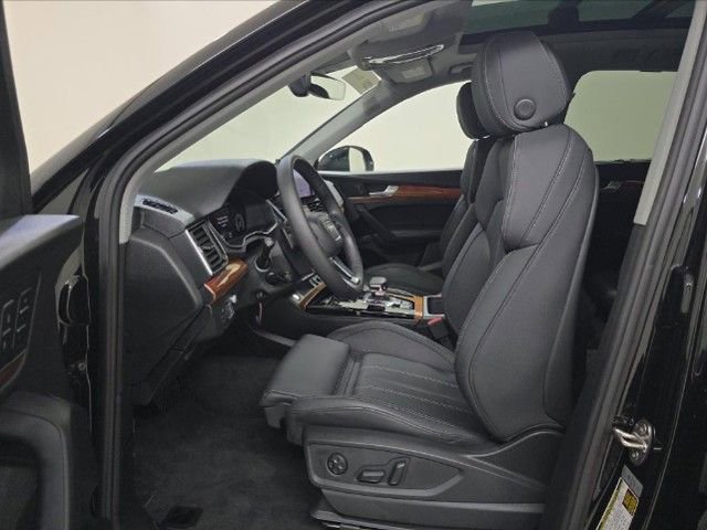 Used 2022 Audi Q5 2.0T Prestige w/ Prestige Package image 6