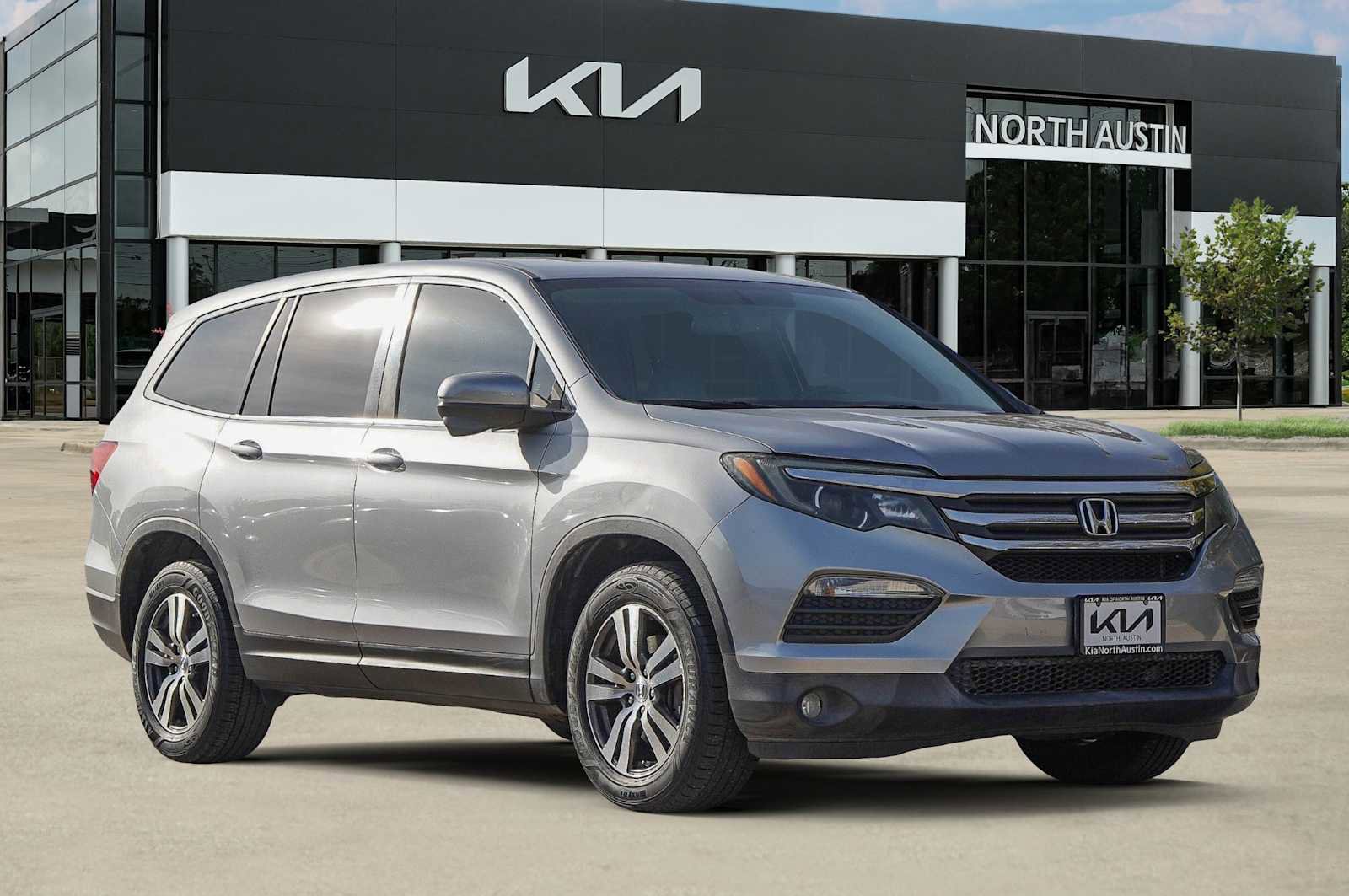 Used 2017 Honda Pilot EX-L image 8