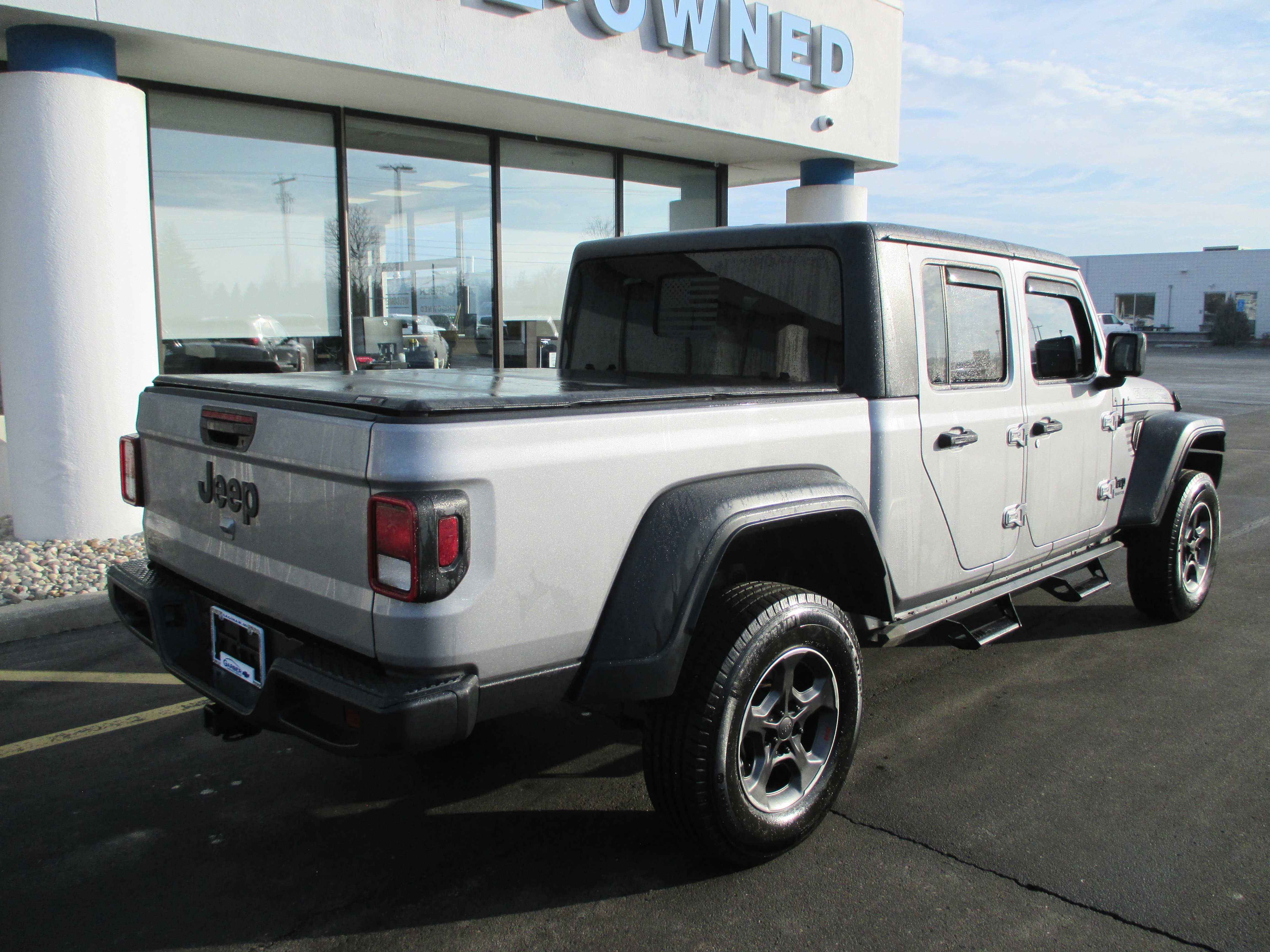 Used 2020 Jeep Gladiator Sport w/ Quick Order Package 24S image 3