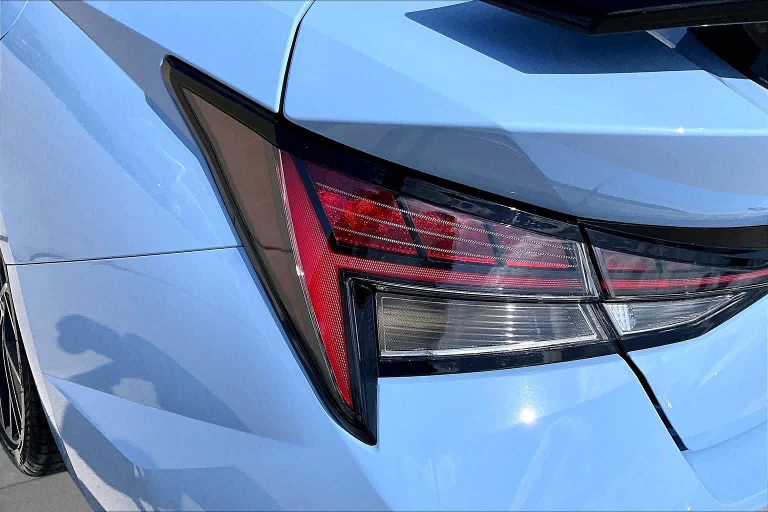 Certified 2023 Hyundai Elantra N FWD image 28