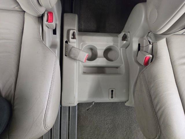 Used 2013 Toyota Sienna XLE FWD image 37