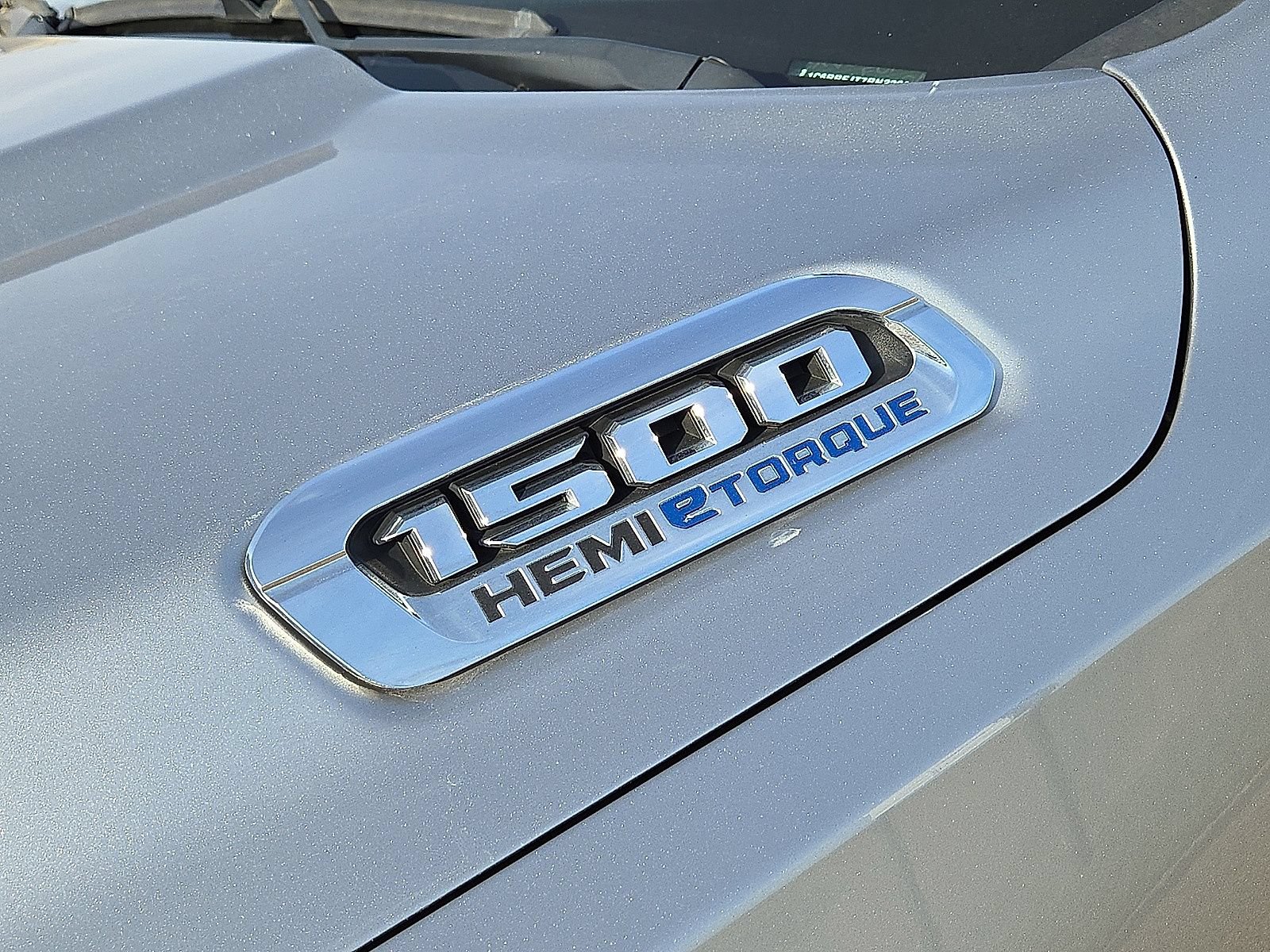 Used 2024 RAM 1500 Laramie RWD image 11