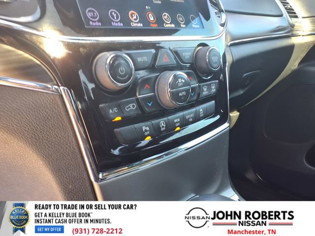 Used 2019 Jeep Grand Cherokee Limited w/ Luxury Group II image 30