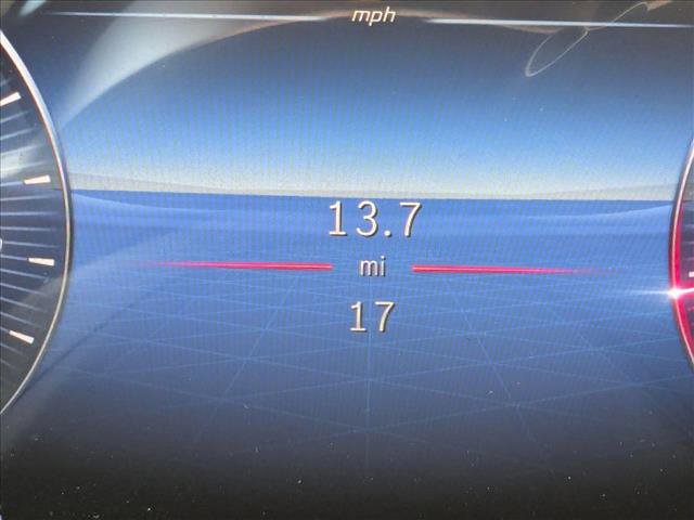 New 2025 Mercedes-Benz GLB 250 image 10