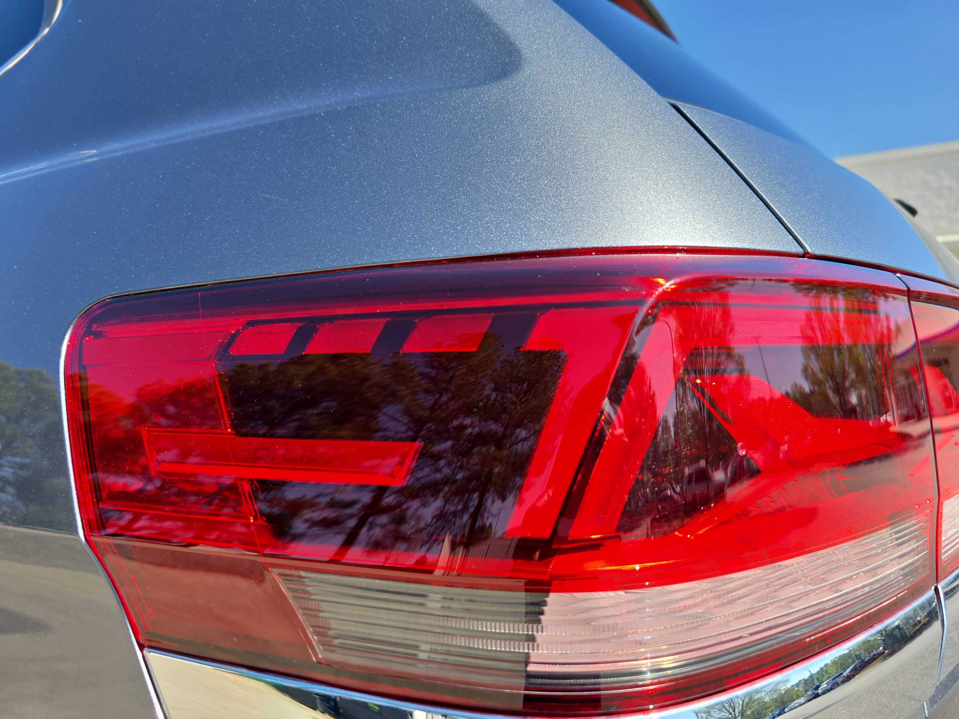 Used 2023 Volkswagen Atlas SE image 34