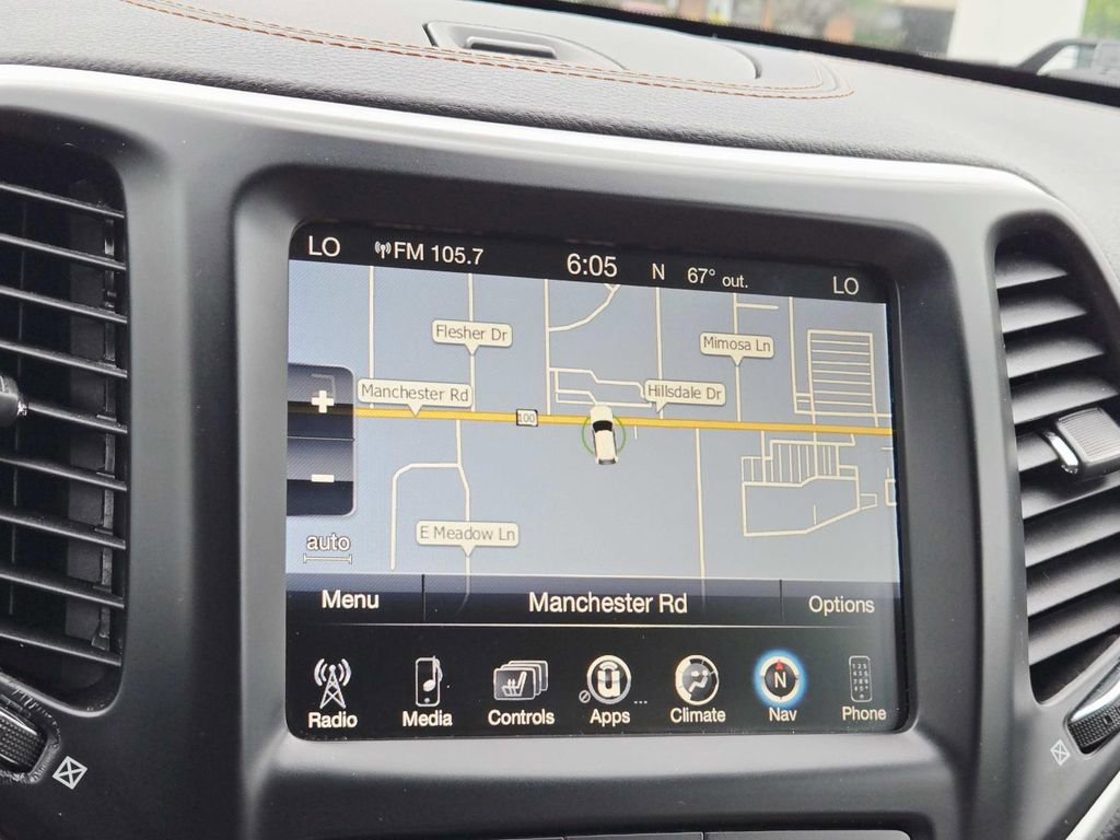 Used 2018 Jeep Cherokee Limited w/ Trailer Tow Group AWD/4WD image 26