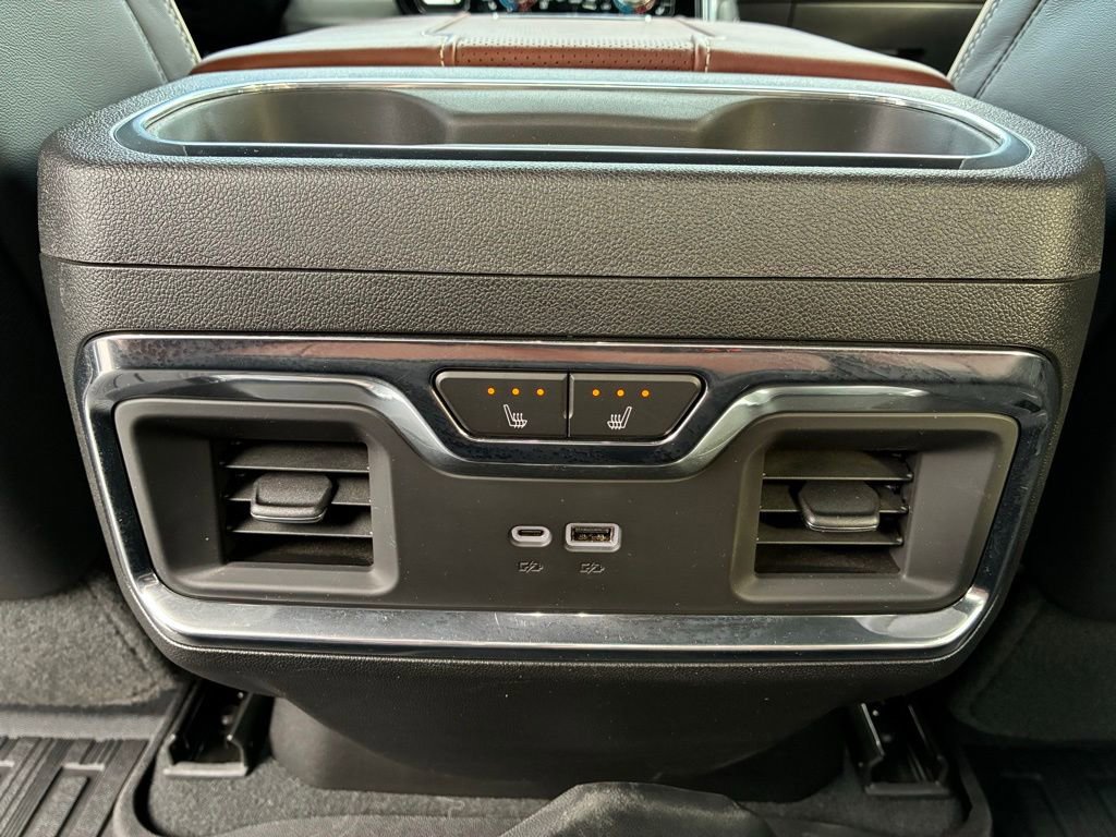 Used 2024 GMC Sierra 3500 Denali Ultimate image 36