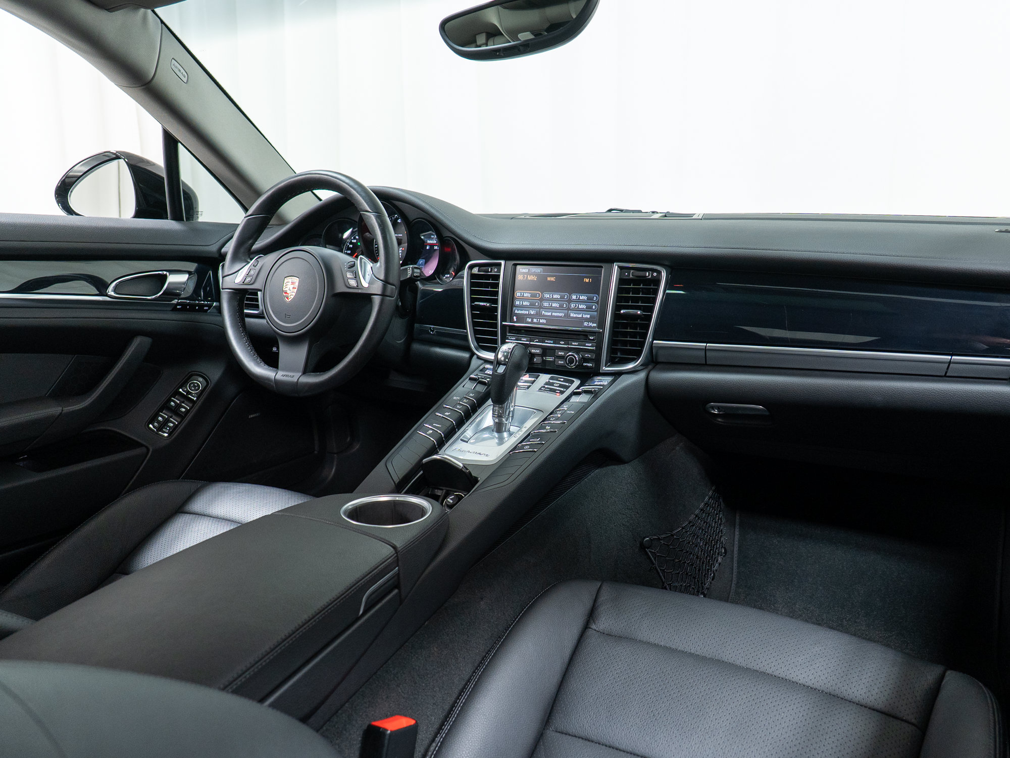 Used 2011 Porsche Panamera 4 AWD/4WD image 18