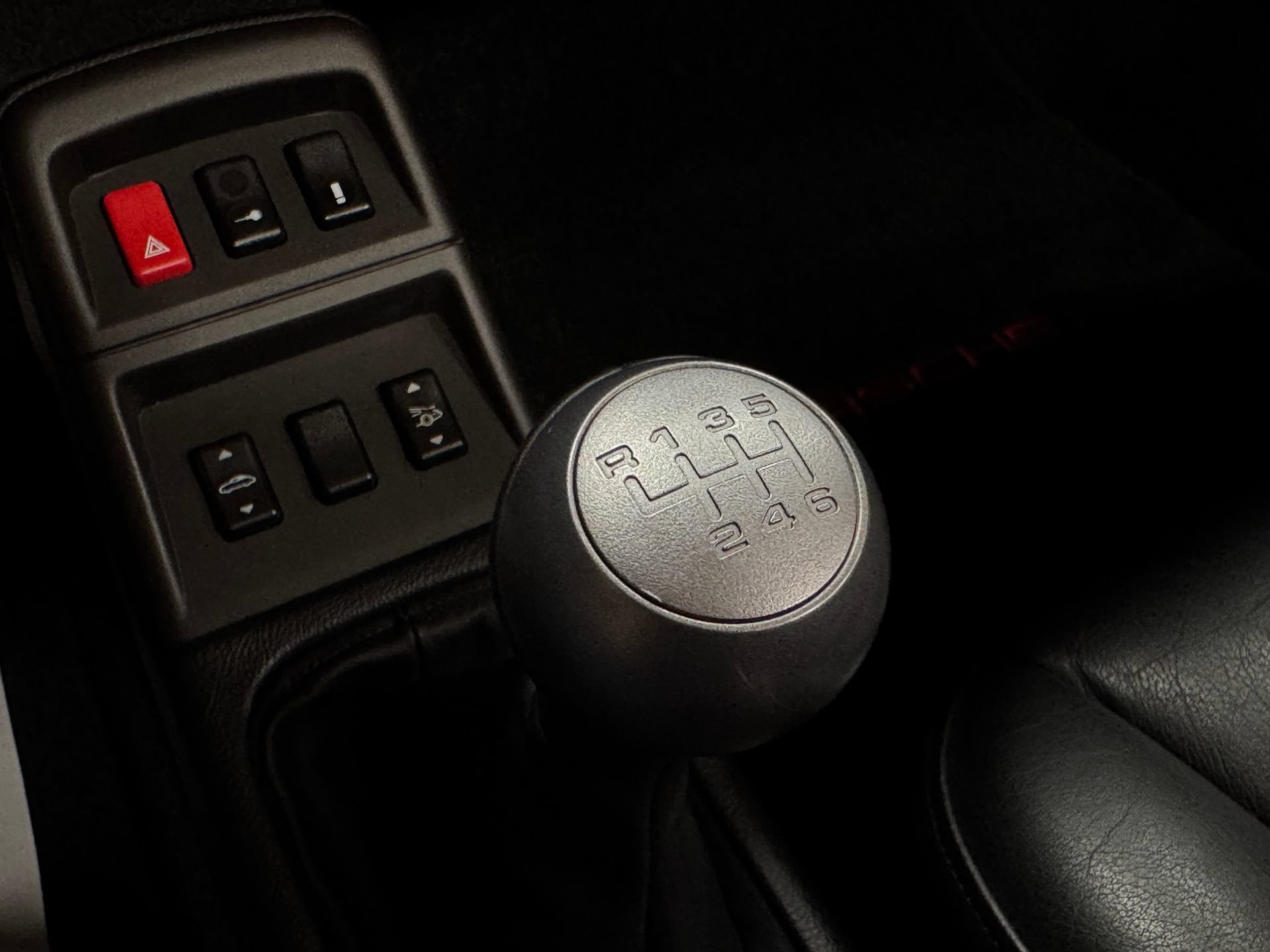 Used 1998 Porsche 911 Carrera RWD image 62