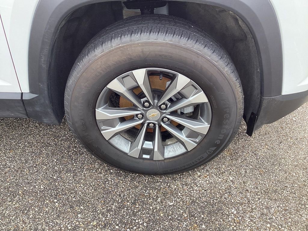 Used 2025 Chevrolet Equinox LT FWD image 36