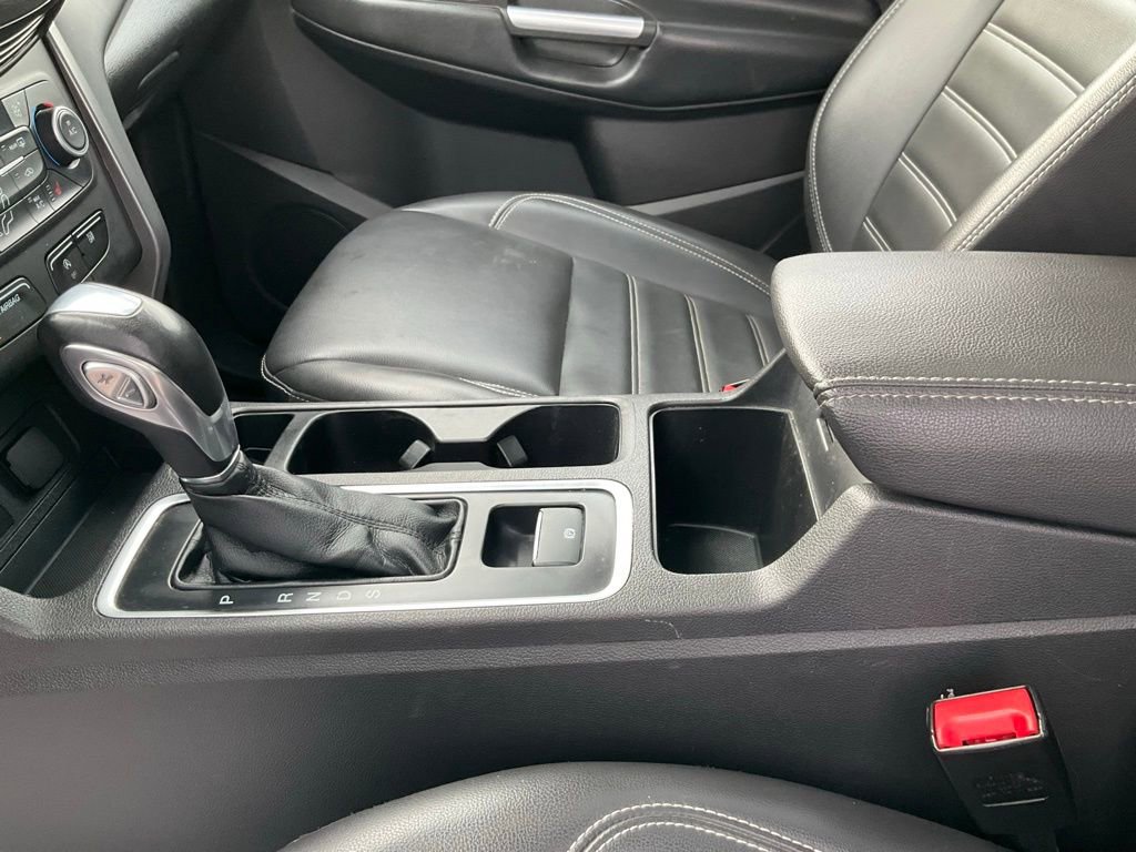 Used 2019 Ford Escape SEL image 15