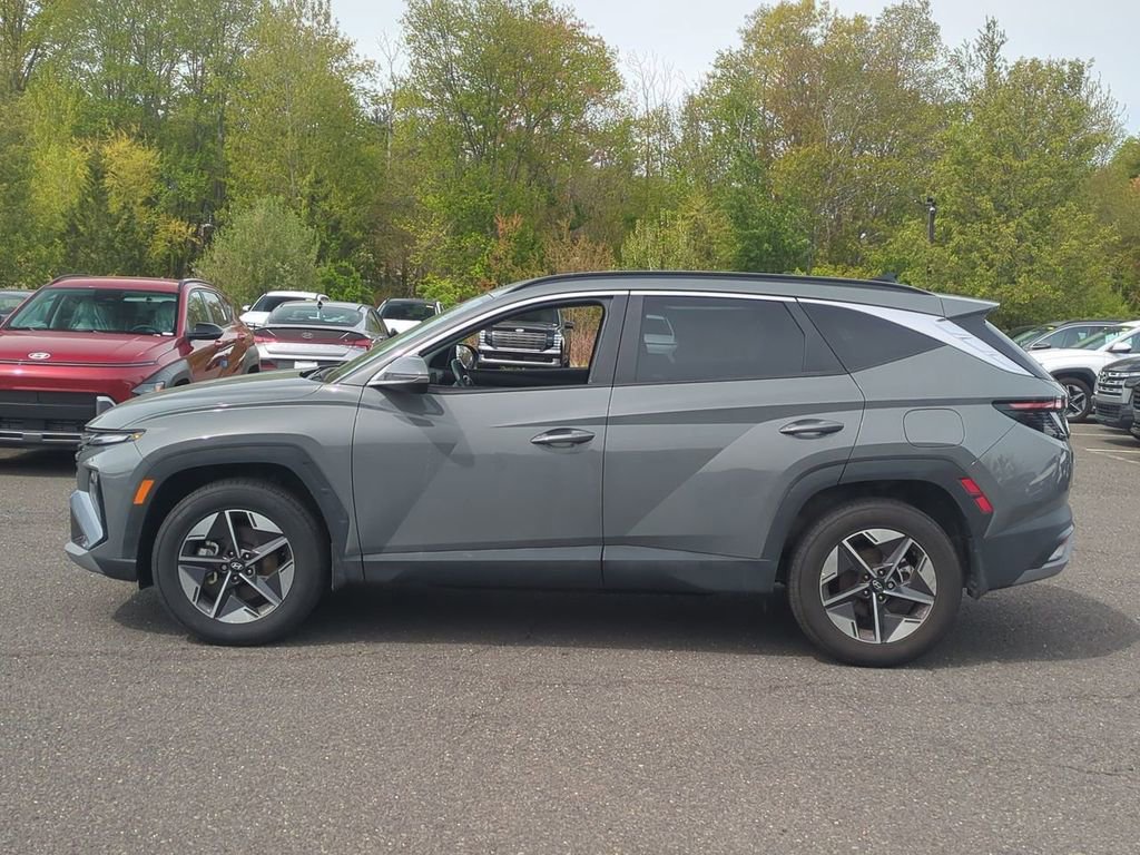 Certified 2025 Hyundai Tucson SEL AWD/4WD image 6