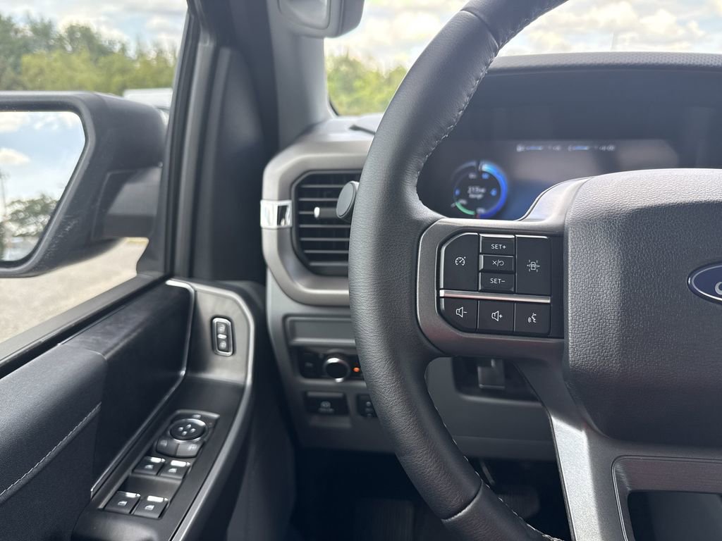 New 2025 Ford F150 Lightning XLT image 16
