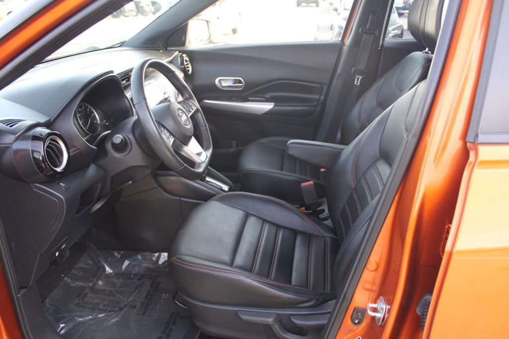 Used 2019 Nissan Kicks SR w/ SR Premium Package image 13
