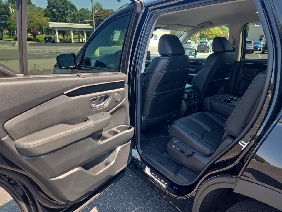 Used 2026 Honda Pilot EX-L image 30