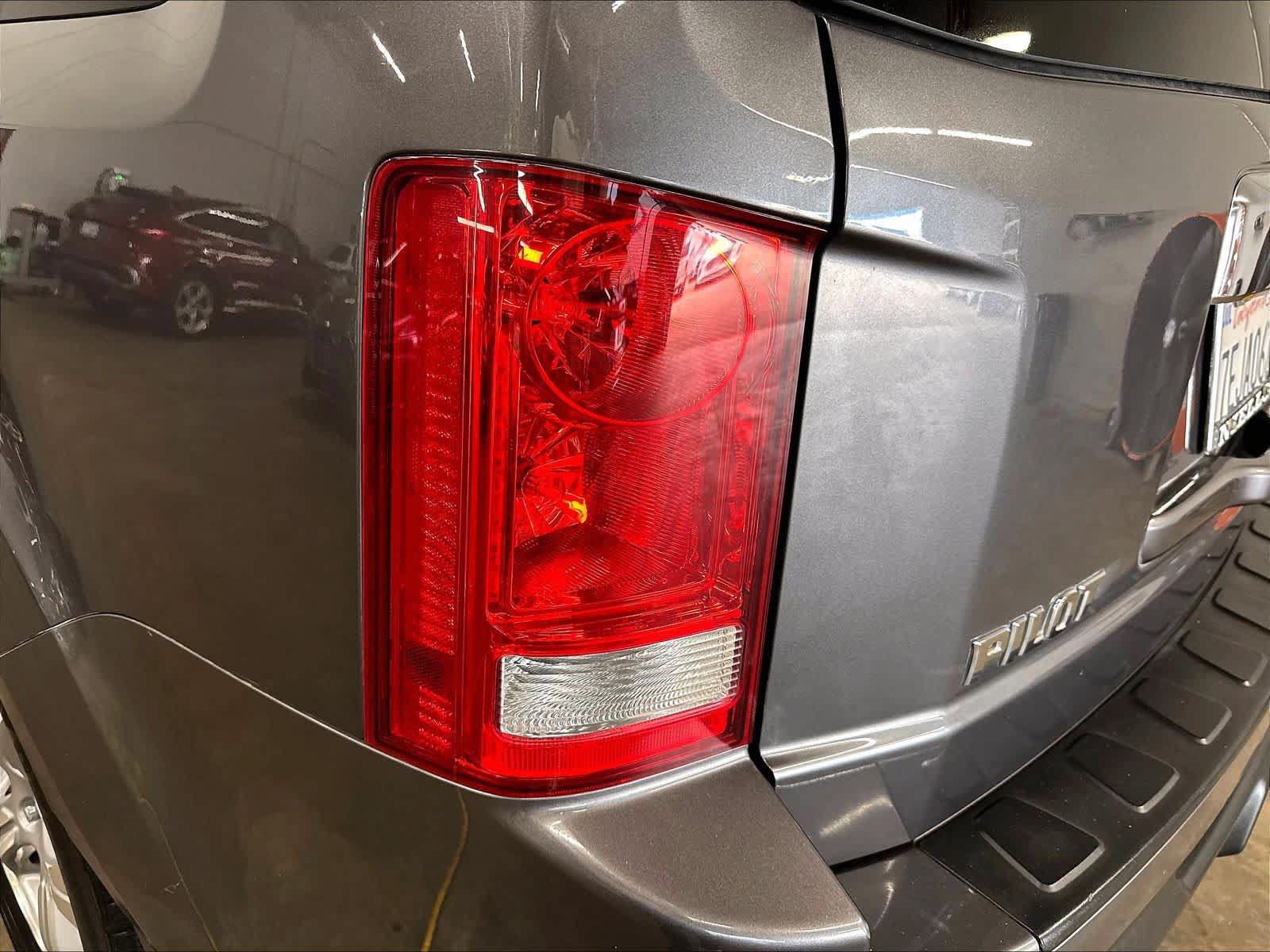 Used 2014 Honda Pilot EX image 31