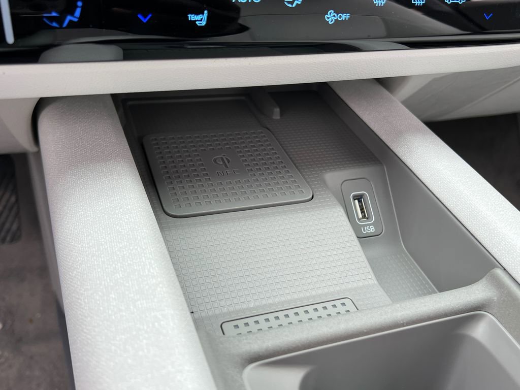 New 2025 Hyundai Ioniq 6 SEL image 25