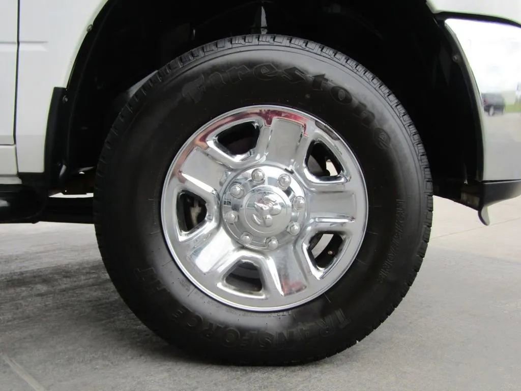 Used 2015 RAM 2500 SLT image 45