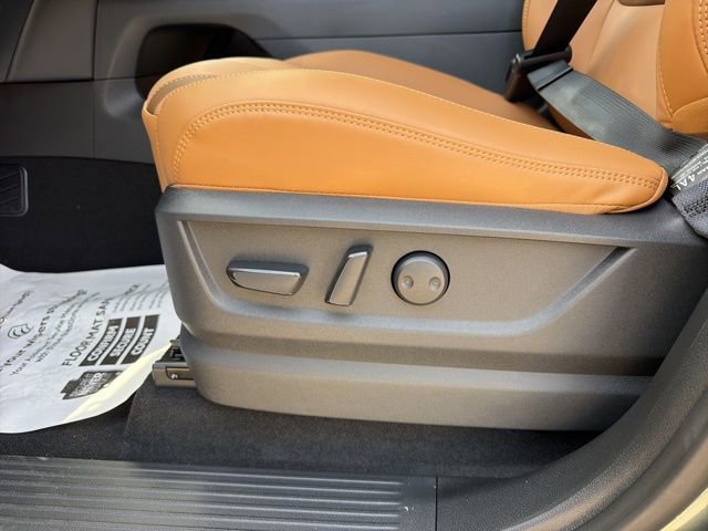 New 2026 Nissan Armada SL w/ Captain's Chari Seat Package image 10