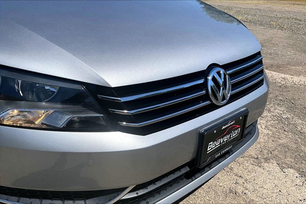 Used 2014 Volkswagen Passat 1.8T Wolfsburg Edition FWD image 31