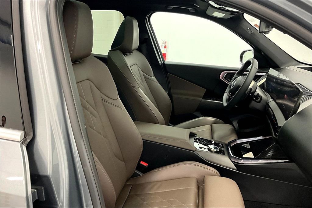 Used 2025 BMW X3 xDrive30i w/ Premium Package image 10