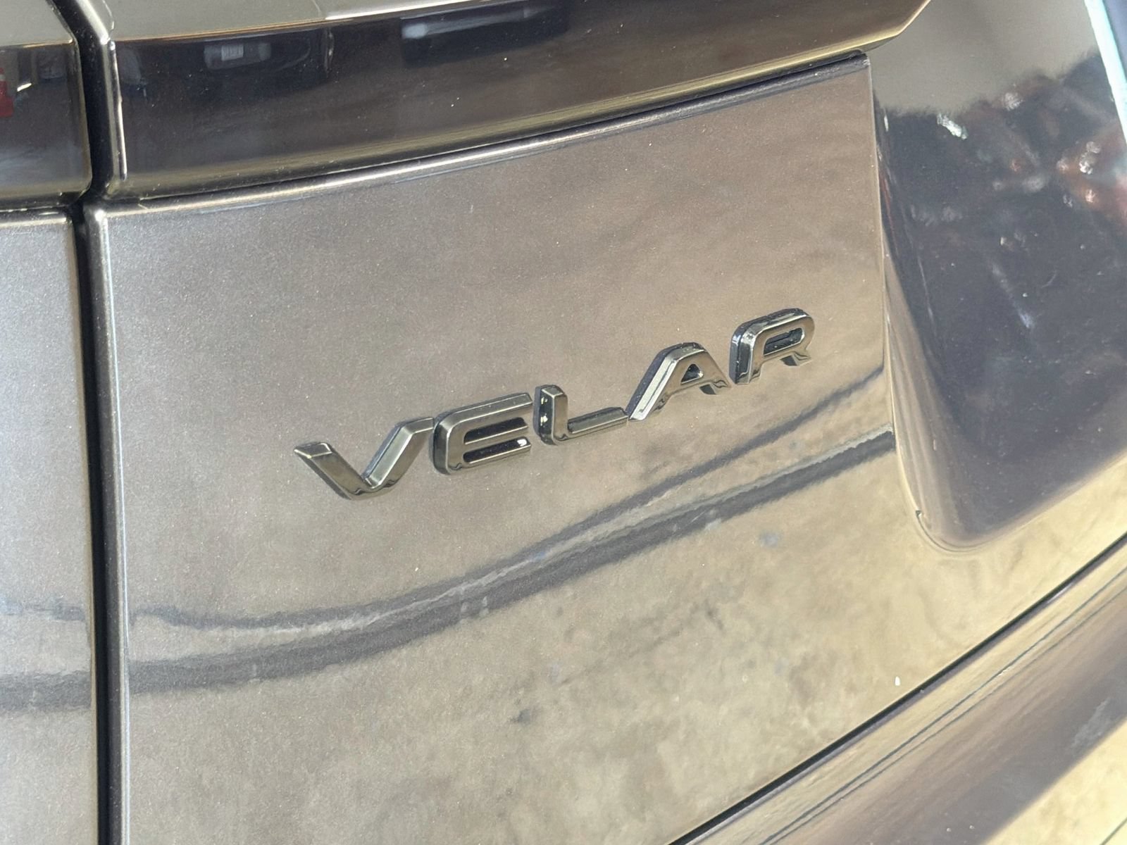 Certified 2026 Land Rover Range Rover Velar Dynamic SE AWD/4WD image 31