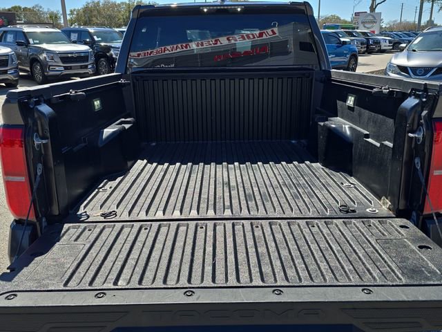 Used 2025 Toyota Tacoma TRD Off-Road image 10