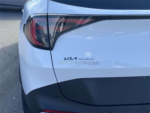 New 2026 Kia Sportage EX image 10
