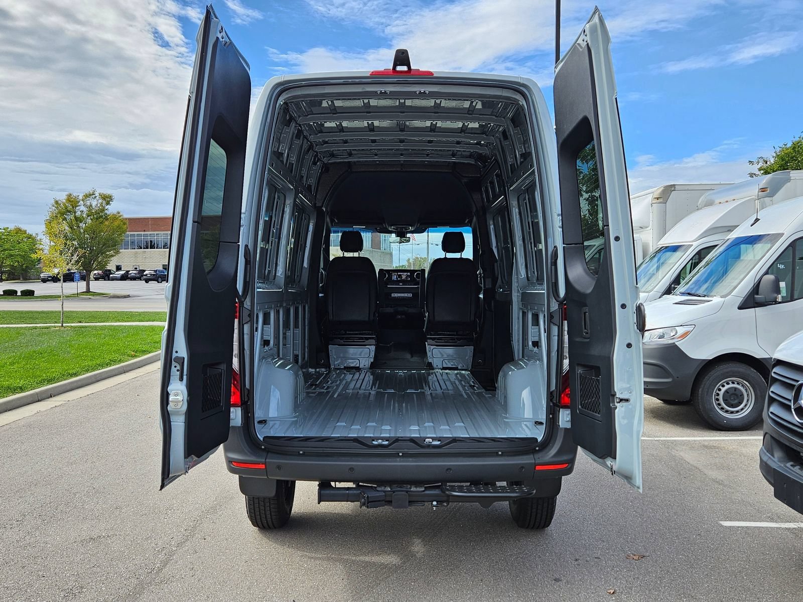 New 2025 Mercedes-Benz Sprinter 2500 image 26