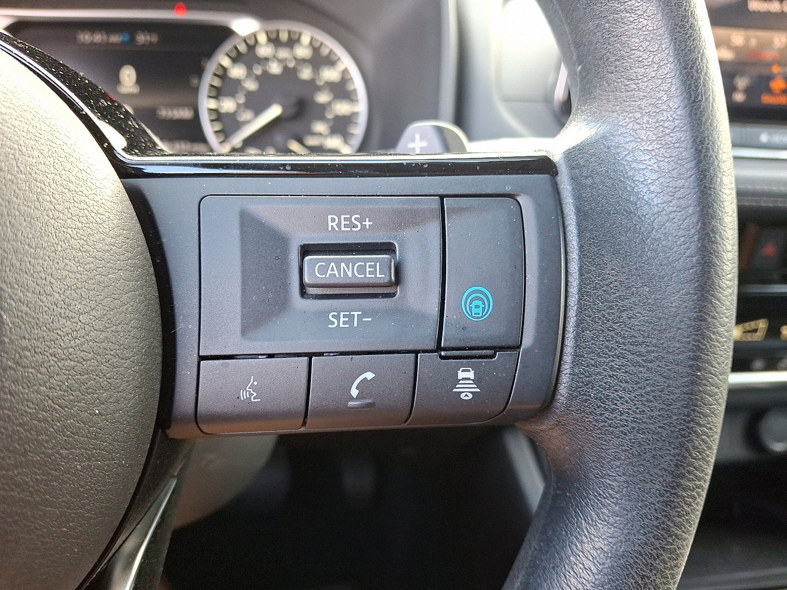 Certified 2022 Nissan Rogue SV image 21