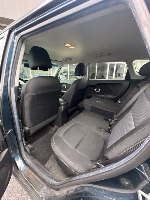 Used 2017 Kia Soul + FWD image 25