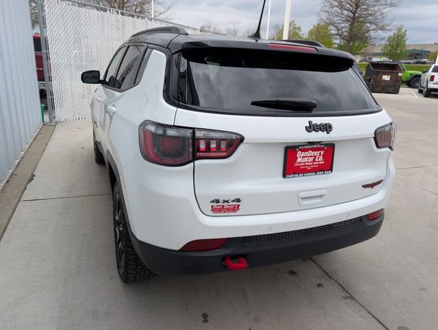 Used 2025 Jeep Compass Trailhawk AWD/4WD image 24