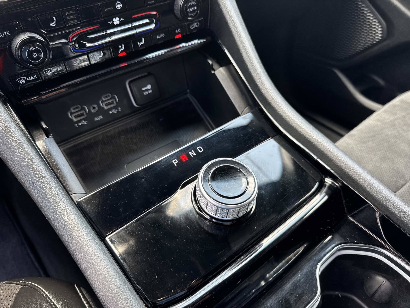 Used 2023 Jeep Grand Cherokee L Laredo RWD image 26