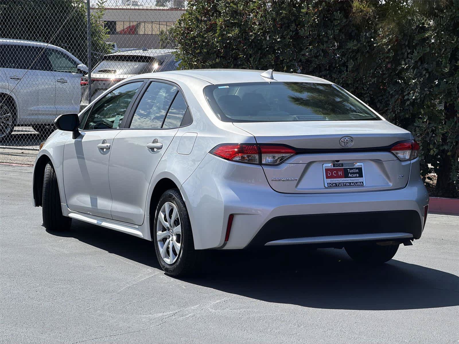 Used 2022 Toyota Corolla LE FWD image 5