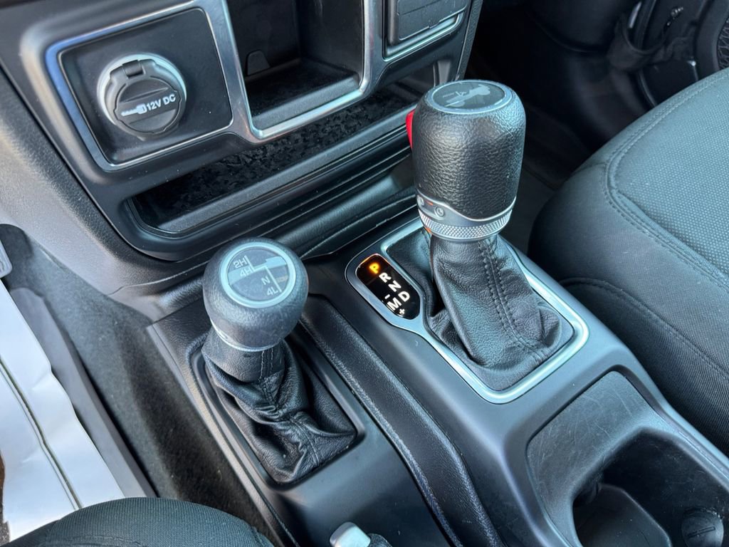 Used 2022 Jeep Wrangler Unlimited Sport AWD/4WD image 28