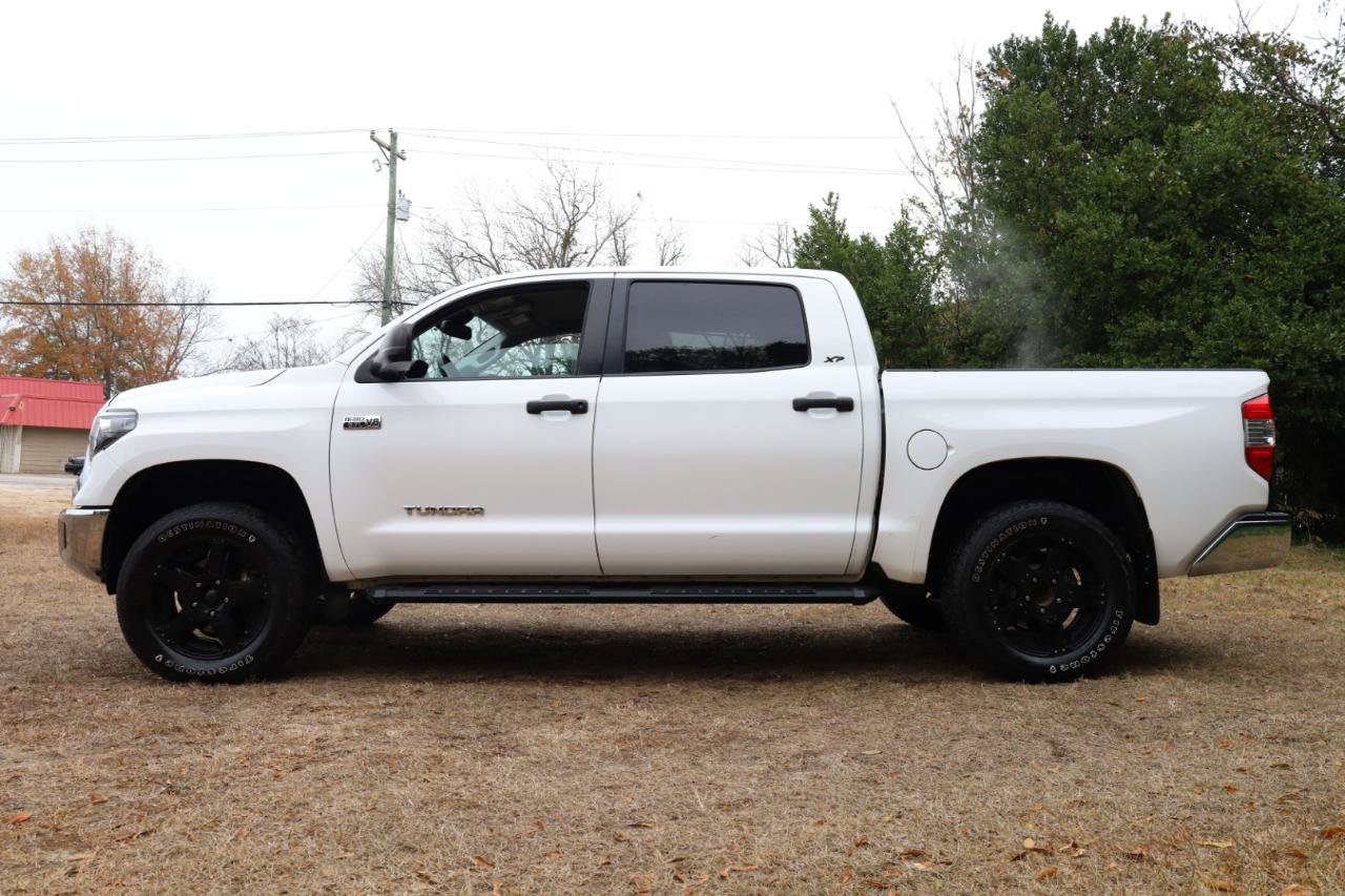 Used 2018 Toyota Tundra SR5 w/ SR5 Upgrade Package AWD/4WD image 2
