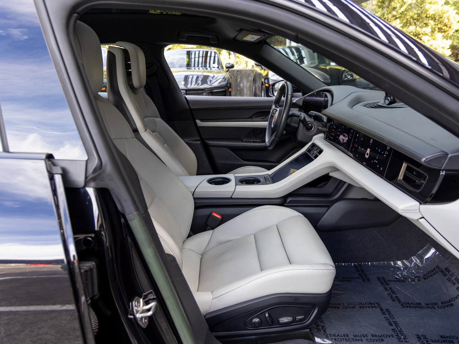 Certified 2022 Porsche Taycan 4 Cross Turismo image 53