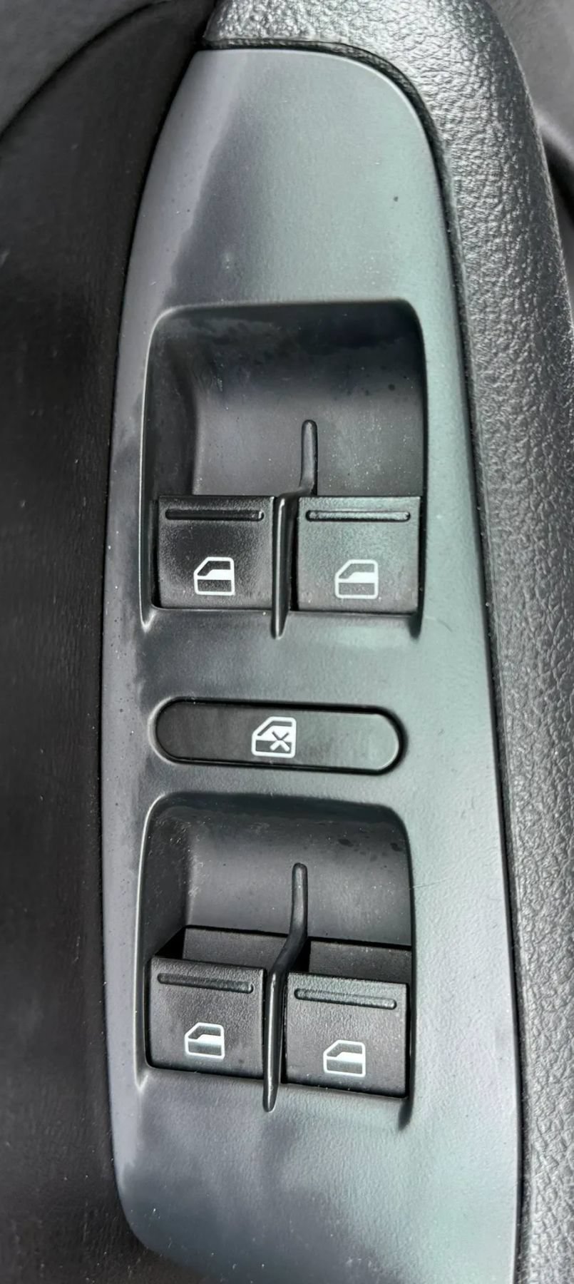 Used 2014 Volkswagen Jetta SE FWD image 19